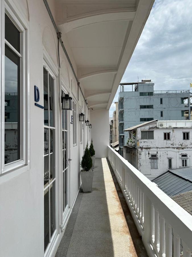 Pier 808 Hostel Bangkok Exterior photo